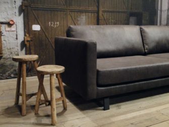 donker bruine 4 zits bank