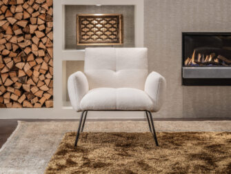 luxe fauteuil witte stof
