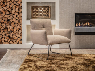 stijlvolle stoel industrieel bouclé