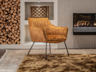 gele fauteuil met adore stof