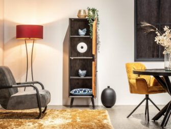 hoge smalle kast oud hout