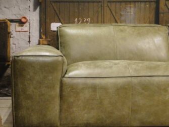 olijfkleurig bankstel