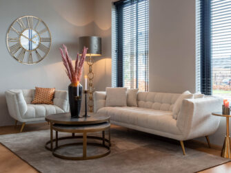 richmond huxley bank en fauteuil boucle wit