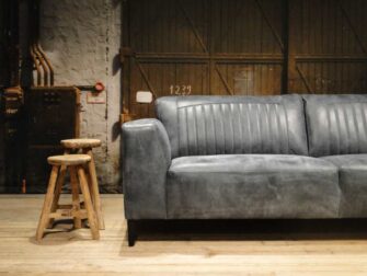 blauwe 3 zits bank leer