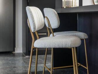 witte stoffen barkrukken boucle stof