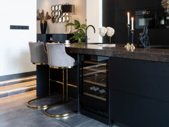 barkrukken hotel chique interieur