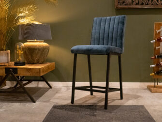 barkruk met diverse stiksels