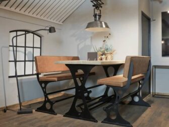 Bartafel Atessa 140x80x97cm met onze Atessa bartafelbanken