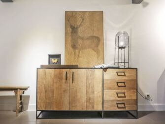 Dressoir met stalen frame