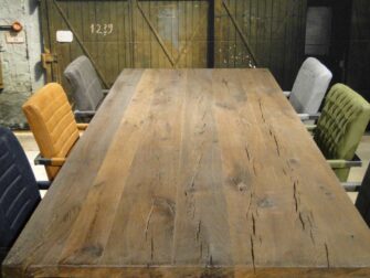 Dubbel gerookt oud eiken - extra rustiek - gestraald