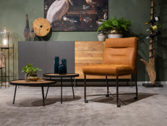 Mooie stoel op wielen