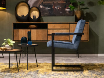 stoere eetkamerstoel donkerblauwe stof