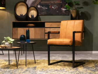 eetkamerstoel met sledepoot en dikke zitting