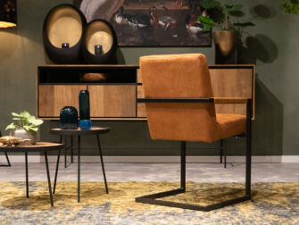 eetkamerstoelen in cognac stof