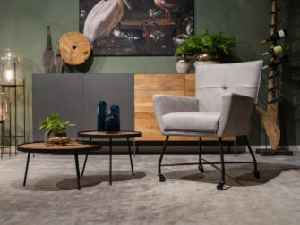 grijze stoel met arm