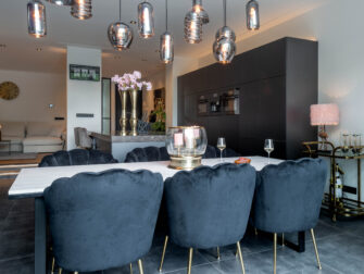 hotel chique eetkamerstoelen velours