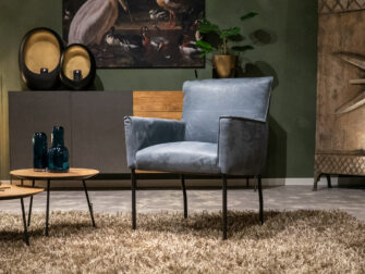 blauwe lederen stoel