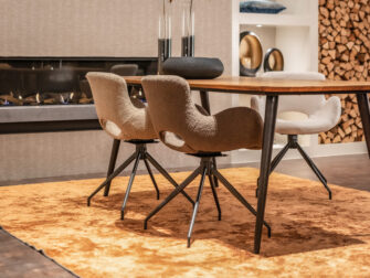 eetkamerstoelen uit voorraad stof
