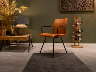 Eetkamerstoel met armleuning