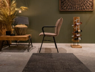 Eetkamerstoel met ronde poot