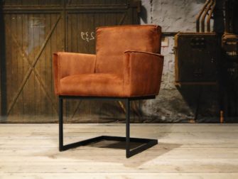 bruine industriële stoel