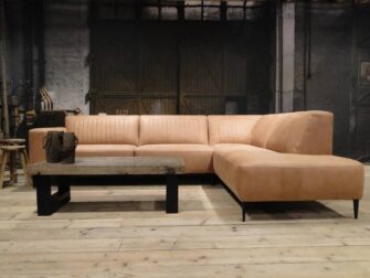 stoere hoekbank met vaste kussens