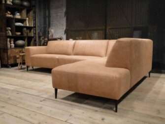 Beige bank met chaise longue