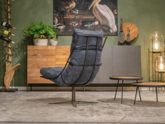blauwe leren fauteuil