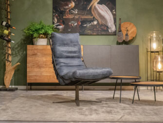 blauwe leren draaistoel