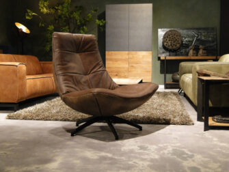 Bruine kaaiman leren stoel