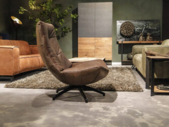 Bruine leren draaifauteuil