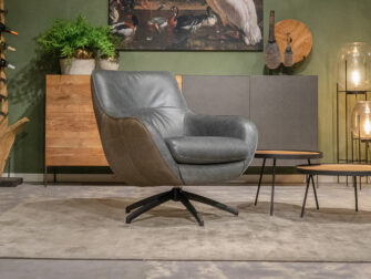 fauteuil met salontafel
