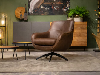 stoere bruine fauteuil
