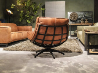 Cognac krokodillen stoel