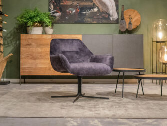 grijze draaifauteuil