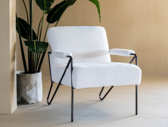 voorraad fauteuil met witte stof