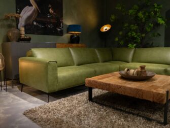 Industriele bank op pootjes