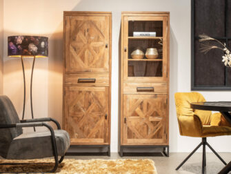 hoge smalle kast op voorraad