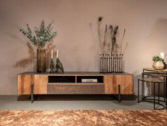 stoer industrieel TV-meubel oud hout