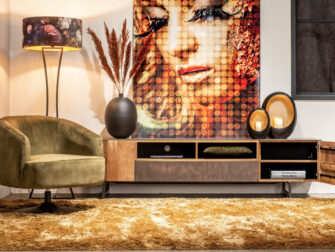 modern tv meubel van teakhout