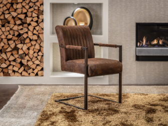 bruine eetkamerstoel met stalen poot