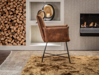 luxe eetkamerstoel in bruin leder