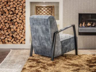 velvet stoel uit voorraad leverbaar