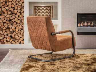 leren fauteuil met stalen frame