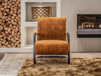 stoere fauteuil in cognac