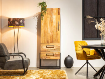 robuuste kast met staal onderstel