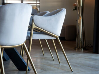 luxe eetkamerstoel met goud