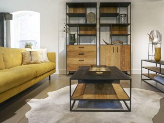 Salontafel met zwart hout