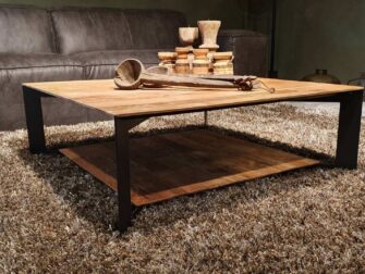 stoere salontafel met legplank