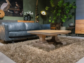 salontafel met kolompoten